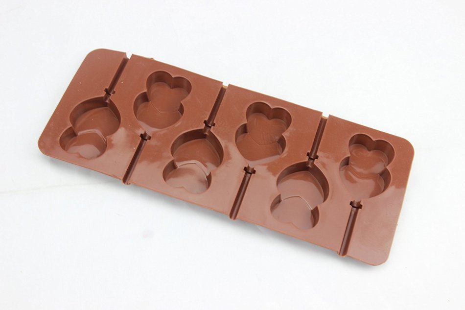 Wocuz 4-capacity Heart Star Flower Round Shape Silicone Lollipop Making Mold with Sticks (heart)