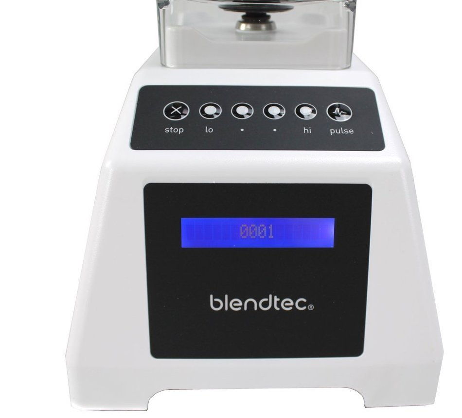 Blendtec C560A2319-A1AP1D Classic 560 Blender with WildSide Jar, Poppy Red N4