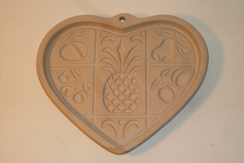 1 X Hospitality Heart Cookie Mold