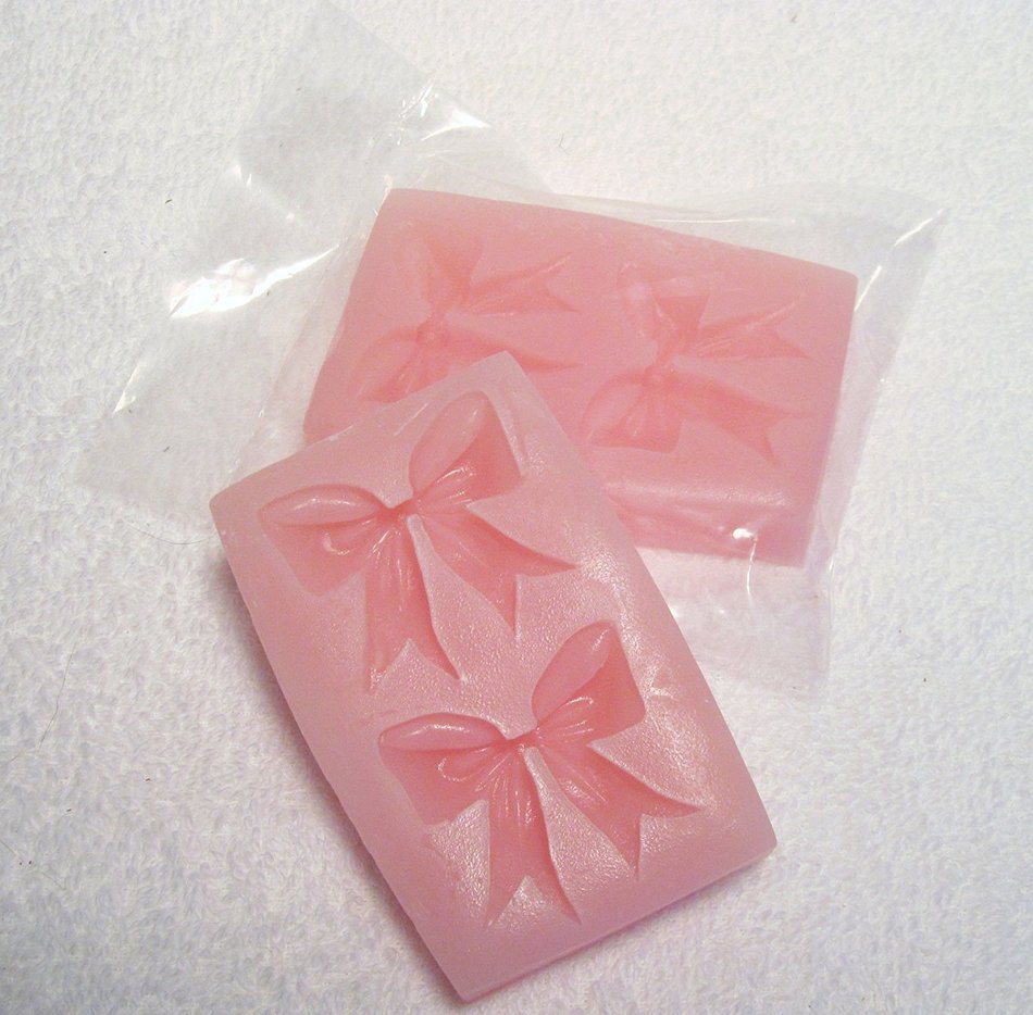 Silicone Mold Two Bows in a One Piece Soft Mold