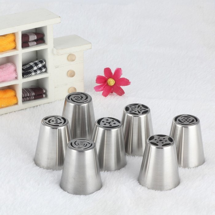 Mysweety Russian Piping Tips, 18PCS Icing Decorating Tips Set(7 Russian Tips 10 Disposable Pastry Bags 1 Tri-Color... N4