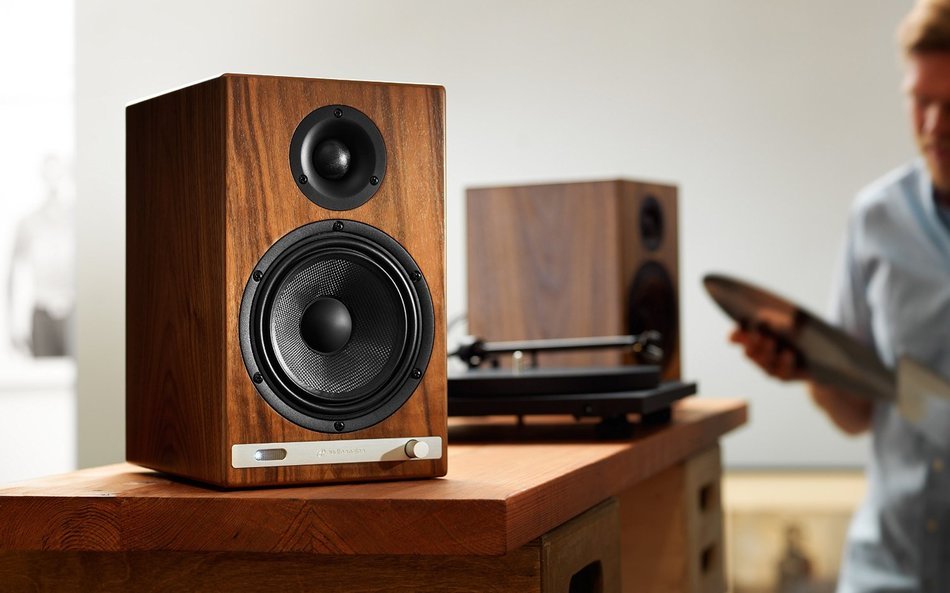 Audioengine HD6 Powered Speakers (Pair) Walnut N8