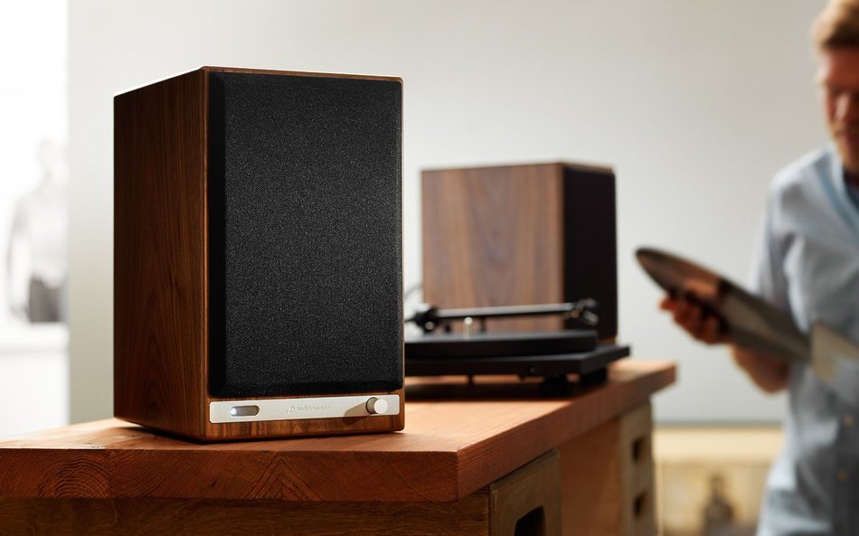 Audioengine HD6 Powered Speakers (Pair) Walnut N9
