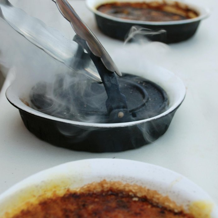 Steven Raichlen Cast Iron Creme Brulee Set N3