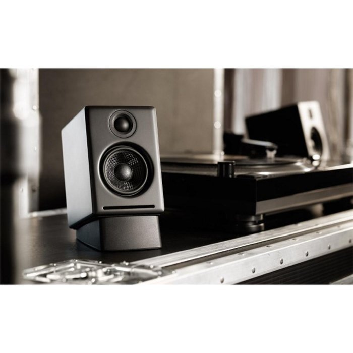 TEAC TN-100 Turntable and Audioengine A2+ Powered Speaker Package (Black)