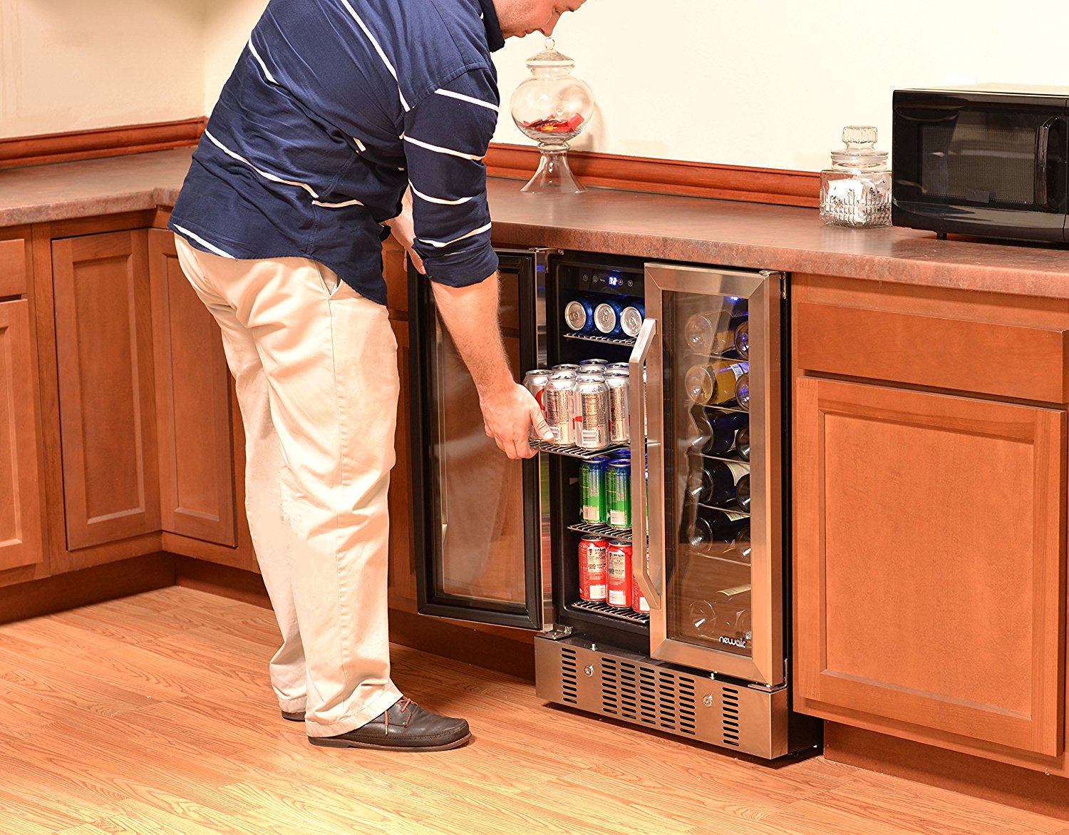 NewAir AWB360DB 18 Bottle 60 Can Dual Zone BuiltIn WIne & Beverage