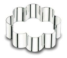 LACOR 68613 FLOWER CAKE RING 12x4 CM. STNLS