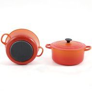 Le Creuset Round French Oven Magnet, Palm N3