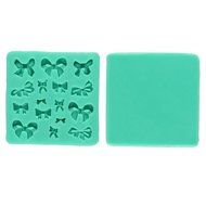 niceEshop(TM) Snowflake Shape Christmas Party Silicone Cake Molds Decoration Fondant Baking Mold,Random Color