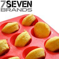 12 Slot Silicone Muffin Pan. HIGH END KITCHEN WARE. Red. SUPER VALUE!