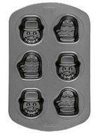 Wilton Holiday 6-Cavity Nonstick Mini Snowman and Mitten Pan