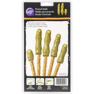 Wilton 2115-2501 Zombie Finger Pretzel Mold