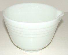 Vintage Hamilton Beach 6" Dia. Pyrex Mixer Bowl