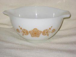 1960-70's Vintage Pyrex " Butterfly Gold #1 - 1 1/2 Pint Cinderella Mixing Nesting Batter Bowl
