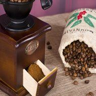 Foruchoice Vintage Style Coffee Grinder Spice Hand Grinding Machine Hand-crank Roller Drive Grain Burr Mill Coffee... N3