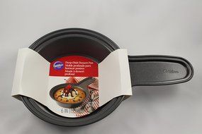 Wilton Deep Dish Dessert Pan