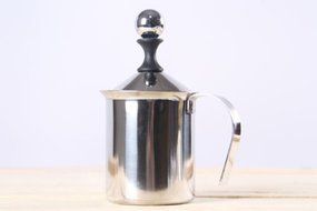 Olayer 400ML Thicken Double Dozen Foamer Whipped Manual Milk Coffee Maker Foam Cup N3