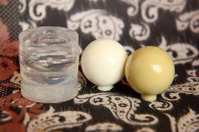 Clear silicone sphere mold for resin ball for jewellery DIY. HQ transparent vacumed silicone. (16 mm)