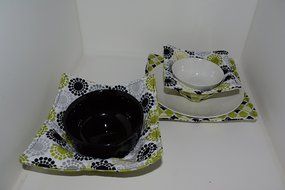 Microwave Bowl Cozies // Reversible // Set of 3 // 1 Small Bowl Cozy // 1 Medium Bowl Cozy // 1 Dinner Plate Cozy... N11