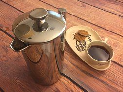 Es Perto Stainless Steel French Press Coffee Maker | 34 Ounce, Double Wall Insulated, Manual, Portable, Chrome...