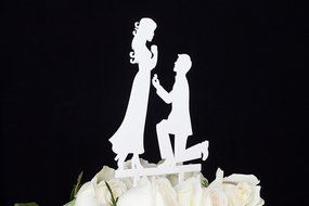 LOVENJOY with Gift Box Marry Me Groom Proposal to Bride Silhouette Wedding Cake Topper (5-inch, Black) N20