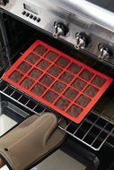 Lekue 24 Cavity Mini Brownie Mold Pan, Model # 0216024R01M017, Red N2