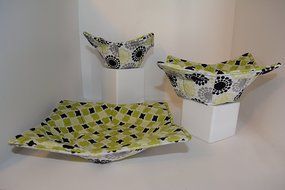 Microwave Bowl Cozies // Reversible // Set of 3 // 1 Small Bowl Cozy // 1 Medium Bowl Cozy // 1 Dinner Plate Cozy... N13