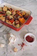 Shaffer-Berry Enameled Cast Iron Baking Dish 13 Inch - Red N2