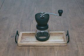 Premium Ceramic Burr Manual Coffee Grinder. Large 100g Capacity Coffee Mill. For Espresso, Pour Over, French Press... N4