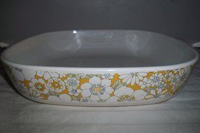 Corning Ware P-10-B Wrapped Floral Bouquet Baking Dish