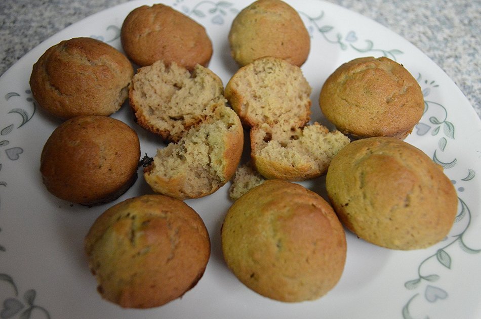 Premium Silicone Mini Muffin Pan,non Stick,non-bpa, Food Grade with Heat Resistant Upto 450&deg;f,microwave, Freezer...