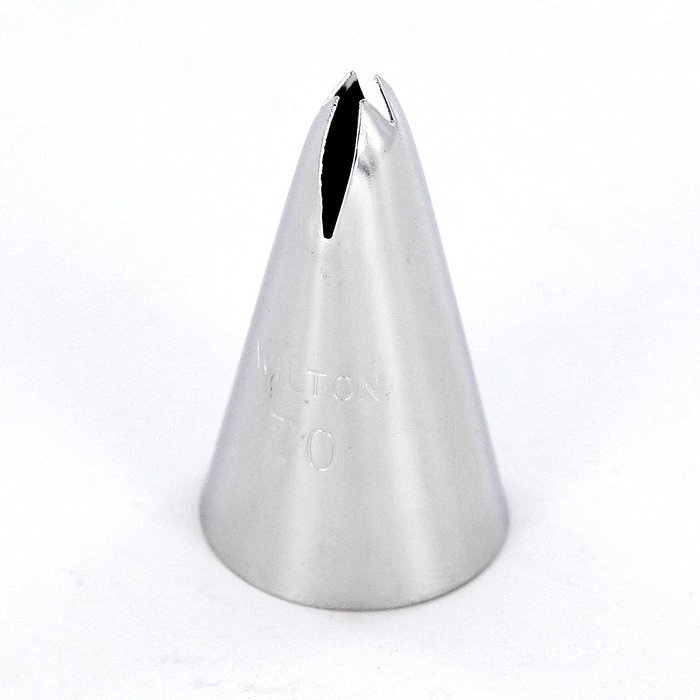Wilton 402-70 Leaf Decorating Tip N2