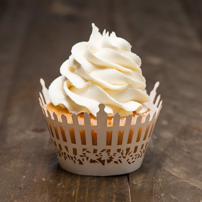 Bride Cupcake Wrappers x 100pcs in shimmering ivory white. 22 different wraps to make your wedding or birthday... N34