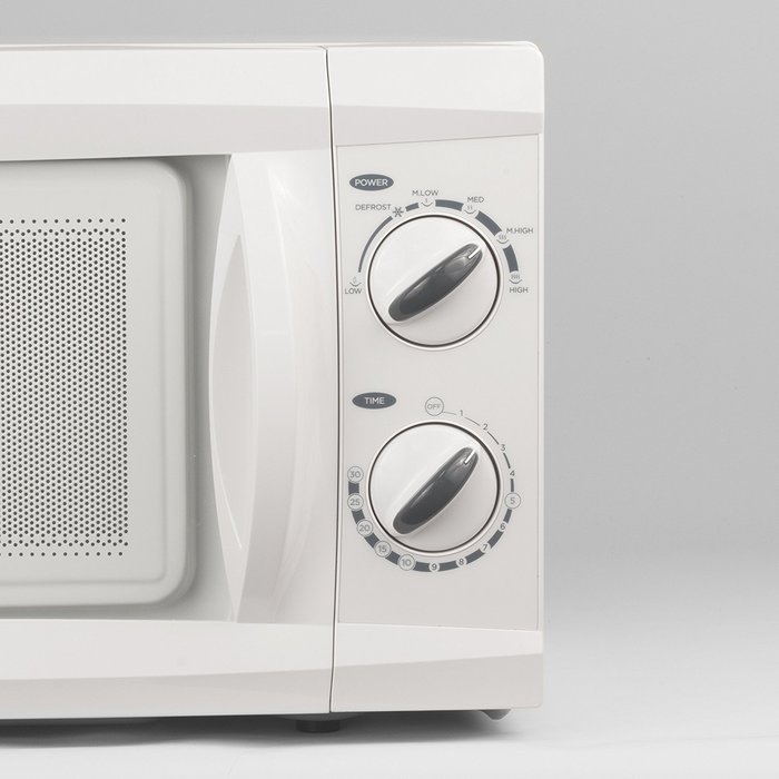 Westinghouse WCM660W 600 Watt Counter Top Microwave Oven, 0.6 Cubic Feet, White N2