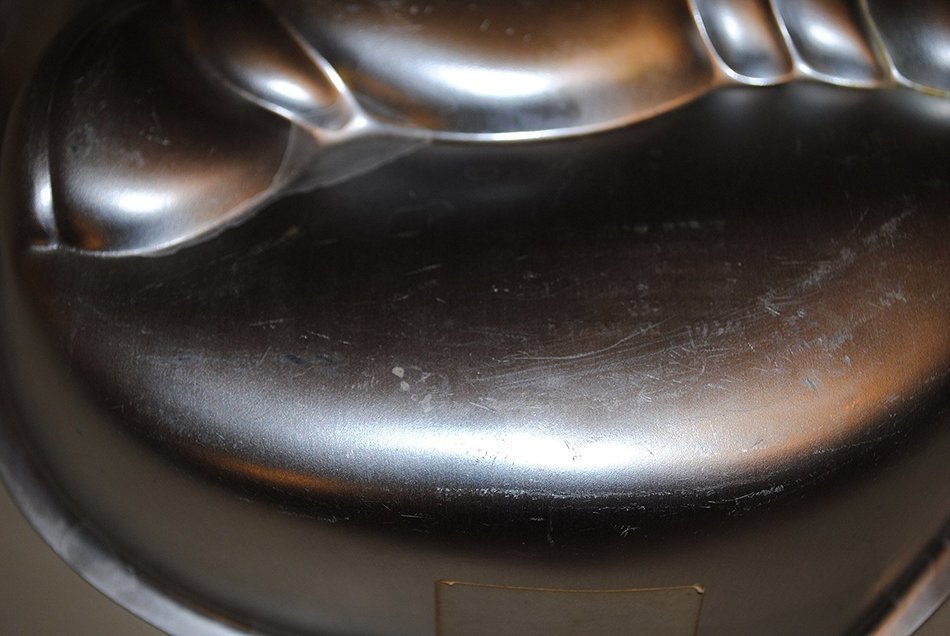 Wilton Nintendo Super Mario Brothers Cake Pan 2105-2989 N2