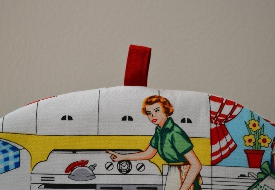 Artisanal Tea Cozie - Retro Home Ec Cake Baking N4