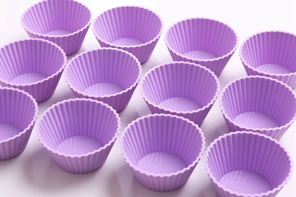 Jacobake Silicone Cupcake Liners Reusable Silicone Muffin Liners Silicone Muffin Cups for Baking(12 Pack Red)... N16