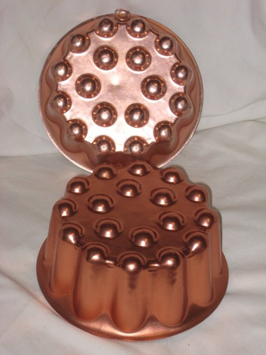 Set Of 2 - Vintage Coppertone 4 Cup - 6 3/4 x 3 Inch Jell-O Mold Cake Pan