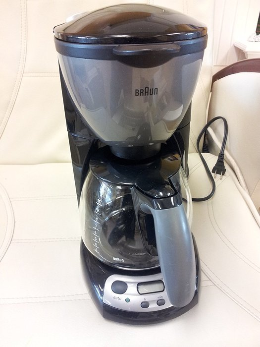 Braun AromaDeluxe 10 Cup Programmable Coffee Maker/Type 3105