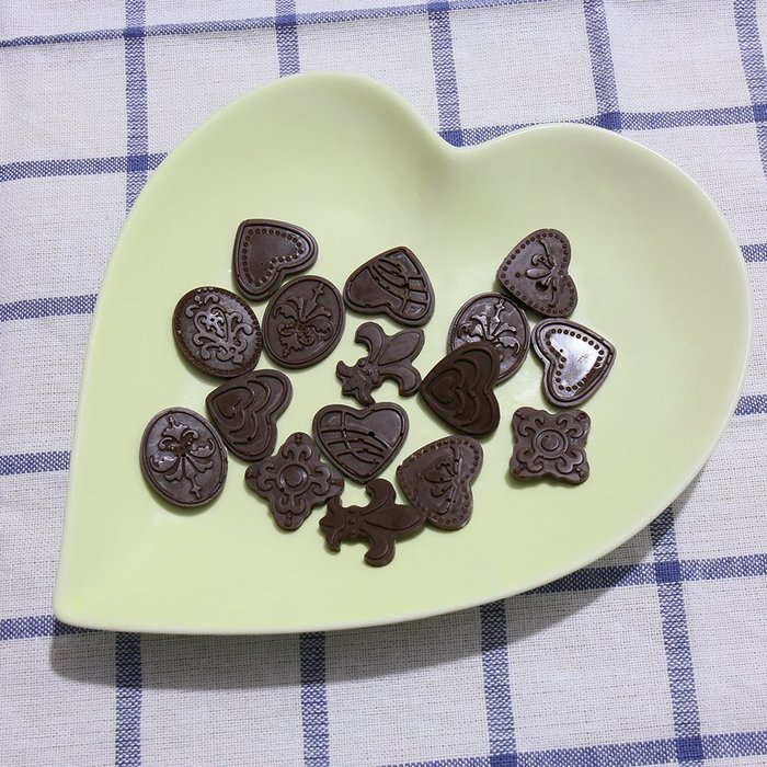 Candy Making Molds, 2PCS YYP [Heart and Crown Shape Mold] Silicone Candy Molds for Home Baking - Reusable Silicone... N4