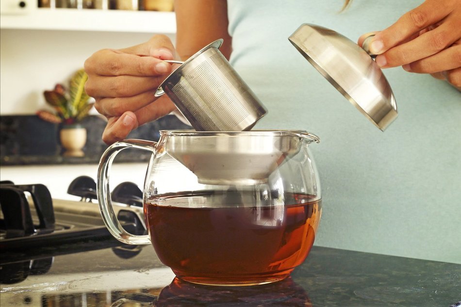 Willow & Everett Teapot Kettle with Warmer - Tea Pot and Tea Strainer Set - Tea Infuser Holds 3-4 Cups N6