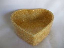 Coche Yellow Stoneware Heart Shaped Baking Dish Made in Portugal 5 3/4"