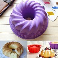 Lariy Swirl Bundt Ring Cake Bread Pastry Silicone Pan Bakeware Tray Mould Tool (Color: Random) N5