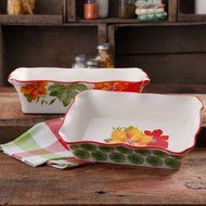 The Pioneer Woman Poinsettia 2-Piece Decorated Rectangular Ruffle-Top Bakeware Set N2