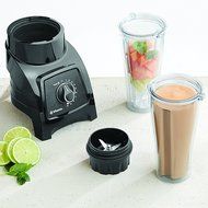 Vitamix S30 Black Personal Blender with 1 Compact and 2 Portable To-Go Containers