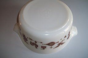 Pyrex Americana 1 1/2 Quart 474-B N4