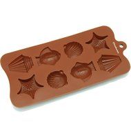 Freshware CB-600RD 8-Cavity Leaf Shape Silicone Mold for Making Soap, Candle, Candy, Chocolate, and More