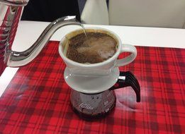 1 X Ceramic coffee dripper Kalita 102 - White # 02 001 Lotto