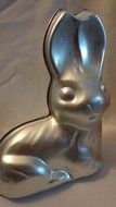 Wilton Aluminum Easter Bunny 3D Cake Pan 502-2227 Bunny Form Pan