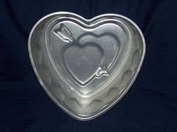 Vintage Aluminum Wearever Double Heart Cake Pan